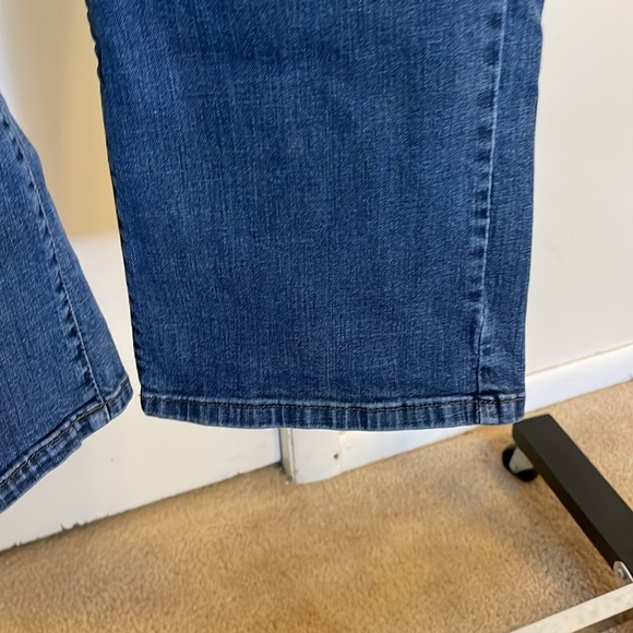 Lee- Sinfully soft straight Jean. Medium wash. Size 22. EUC. - Picture 3 of 5